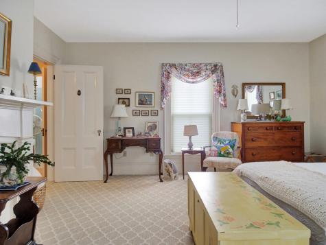 553 Main Street Wayne ME 04284