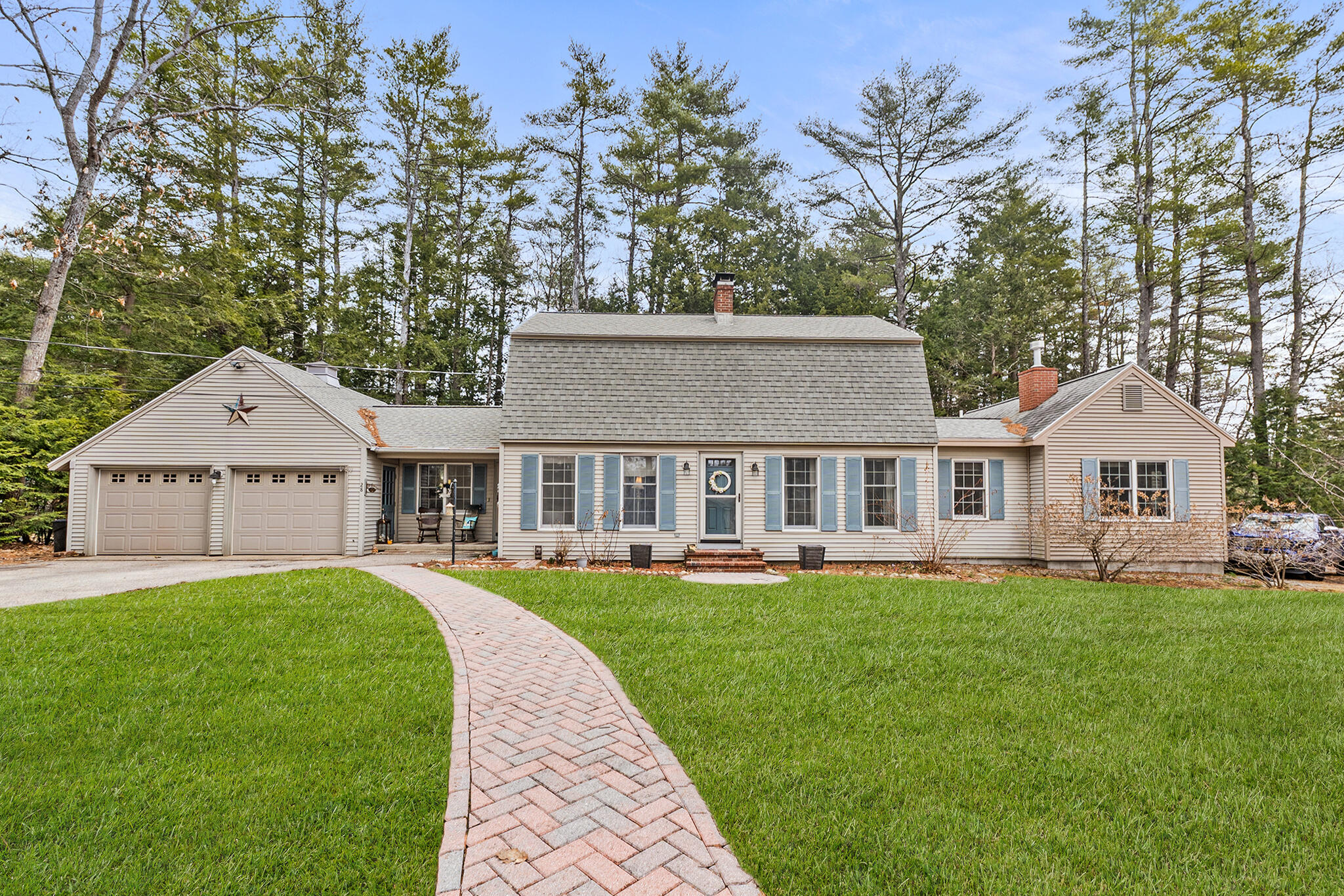 28 Hillview Avenue Limerick ME 04048