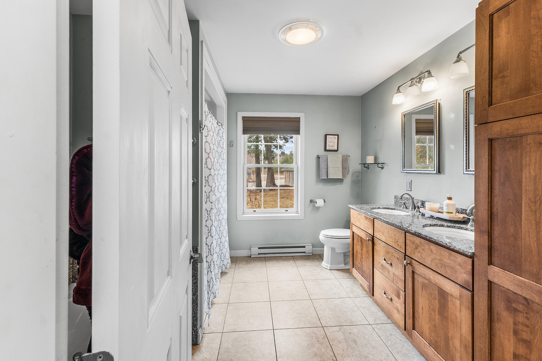 28 Hillview Avenue Limerick ME 04048
