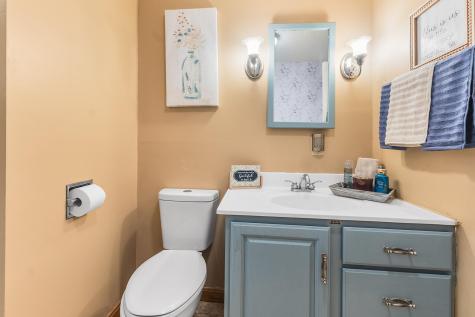 28 Hillview Avenue Limerick ME 04048