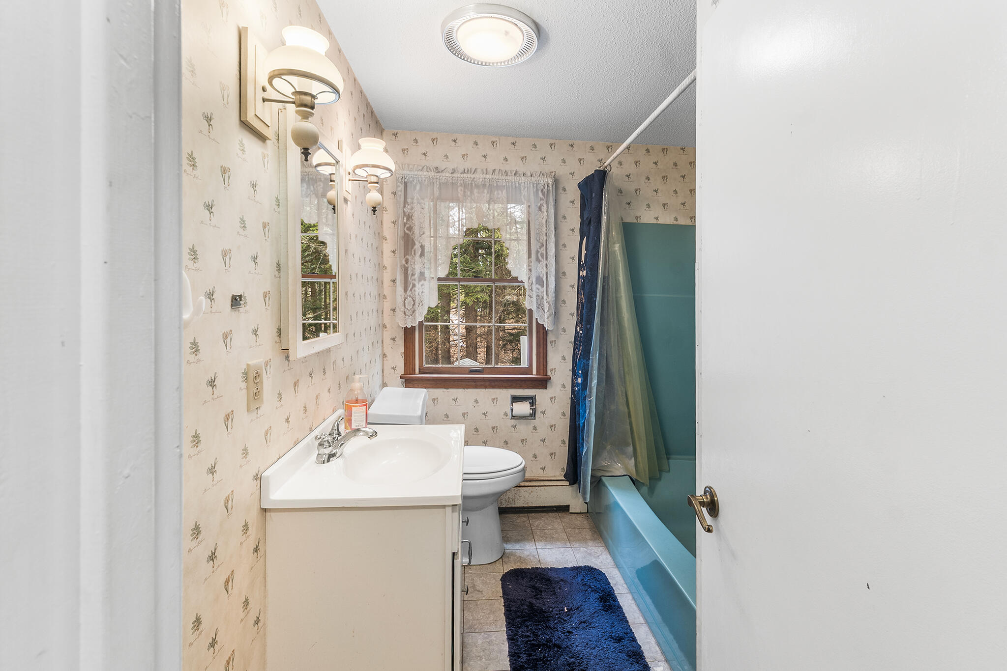 28 Hillview Avenue Limerick ME 04048