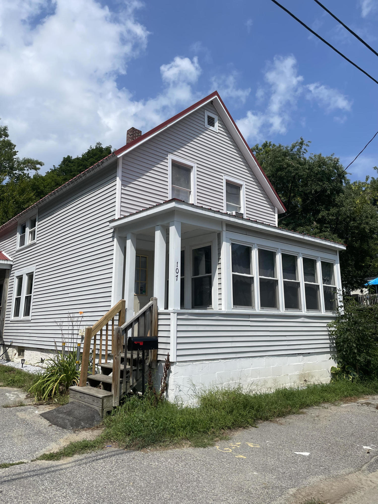 107 Newbury Street Auburn ME 04210