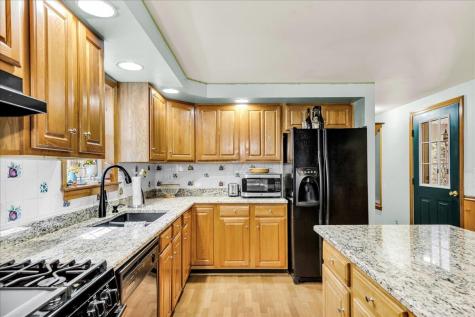 21 Heritage Lane Orland ME 04472