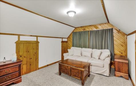 21 Heritage Lane Orland ME 04472