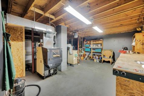 21 Heritage Lane Orland ME 04472