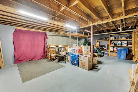 21 Heritage Lane Orland ME 04472