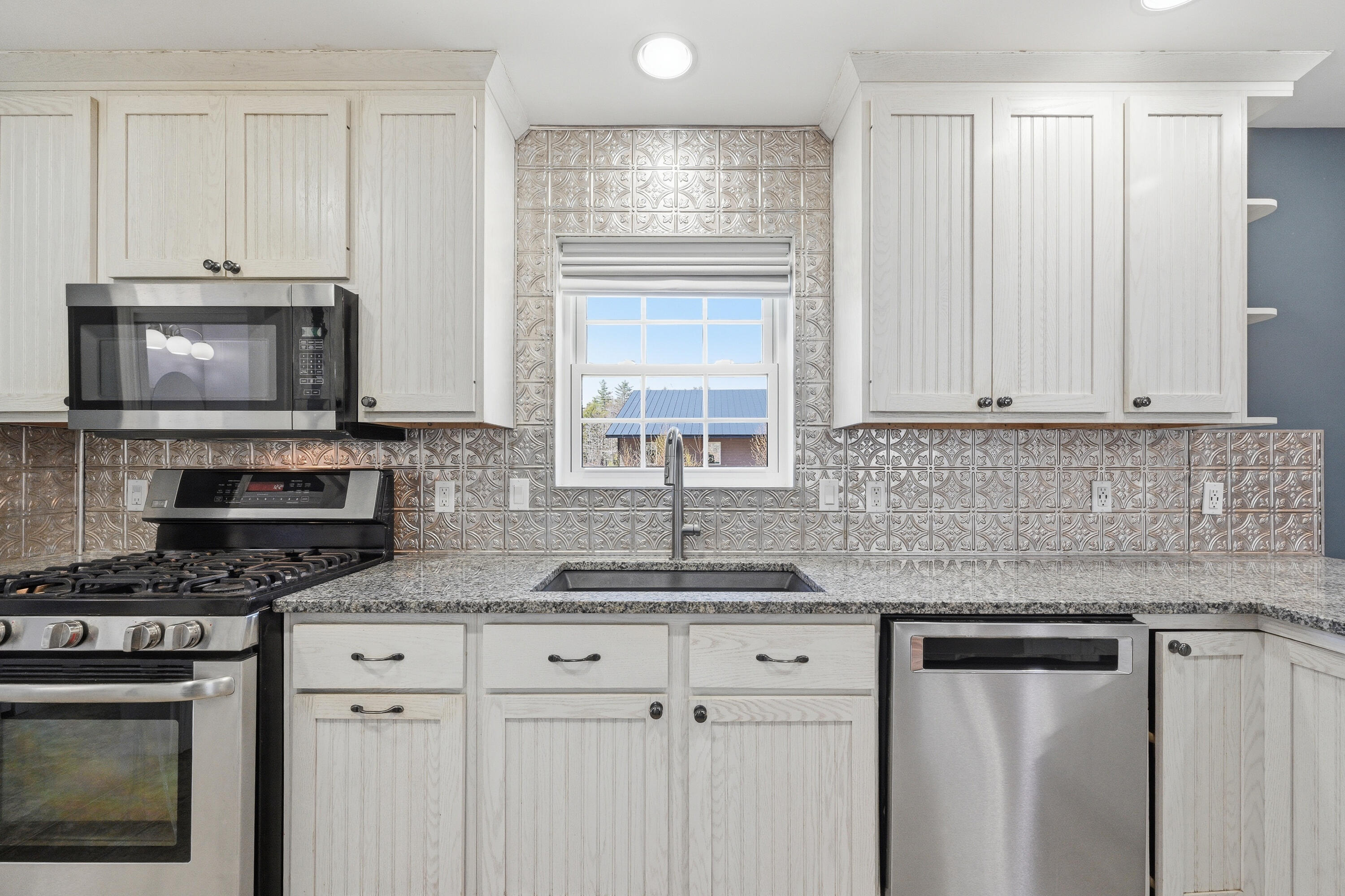 52 Plum Lane Belgrade ME 04917