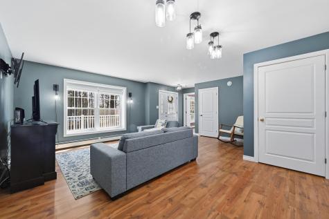 52 Plum Lane Belgrade ME 04917