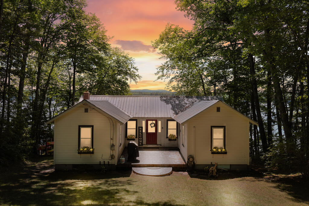 29 Shaughnessey Lane Harrison ME 04040