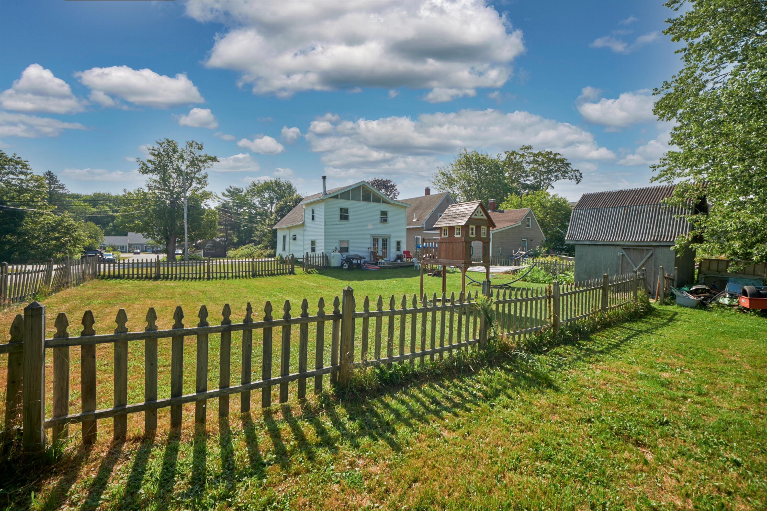 40 Beechwood Street Thomaston ME 04861