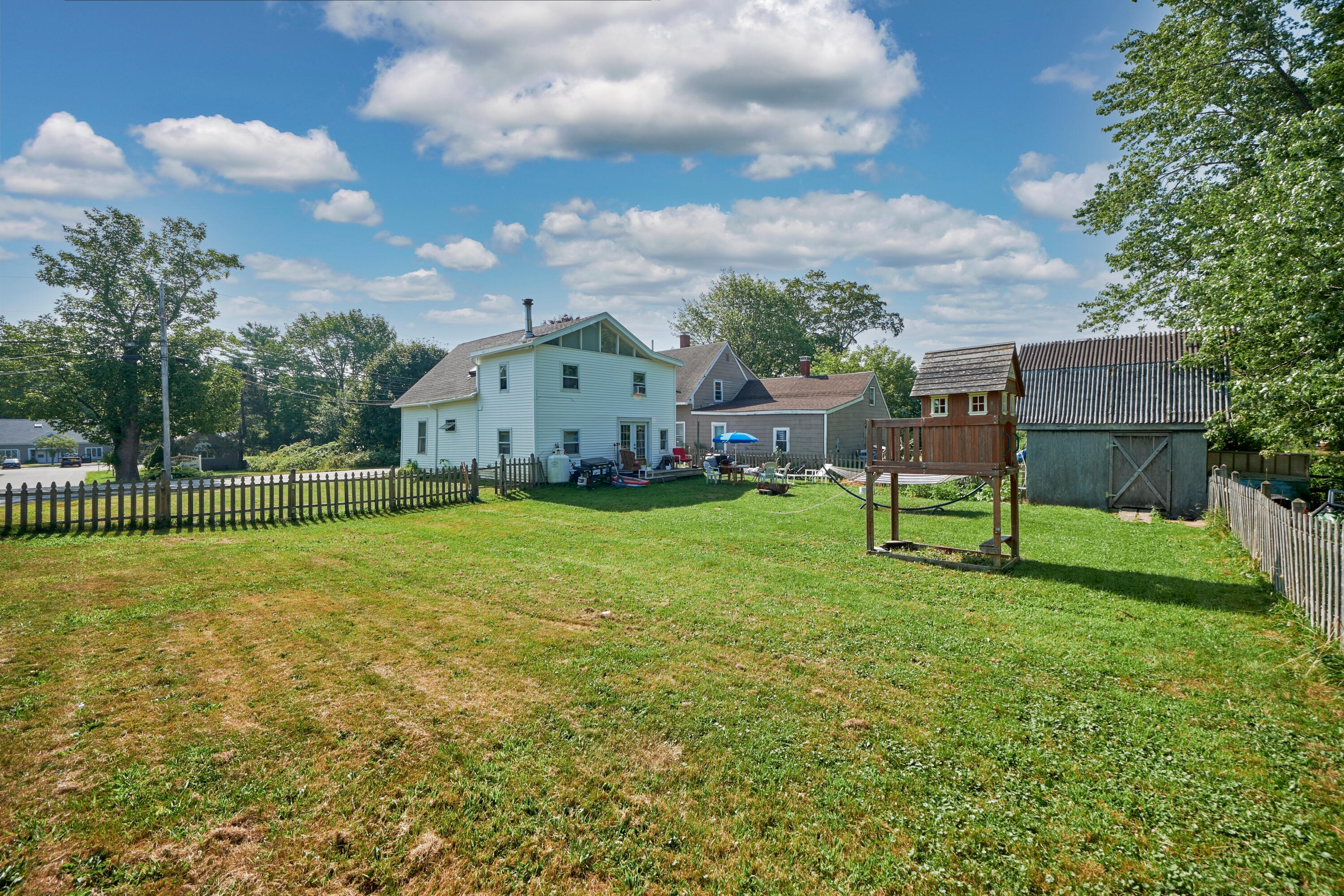 40 Beechwood Street Thomaston ME 04861