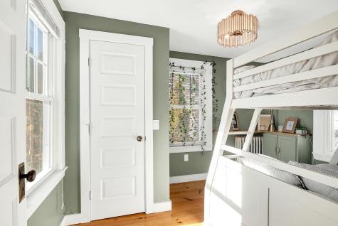 29 Main Street Kittery ME 03904