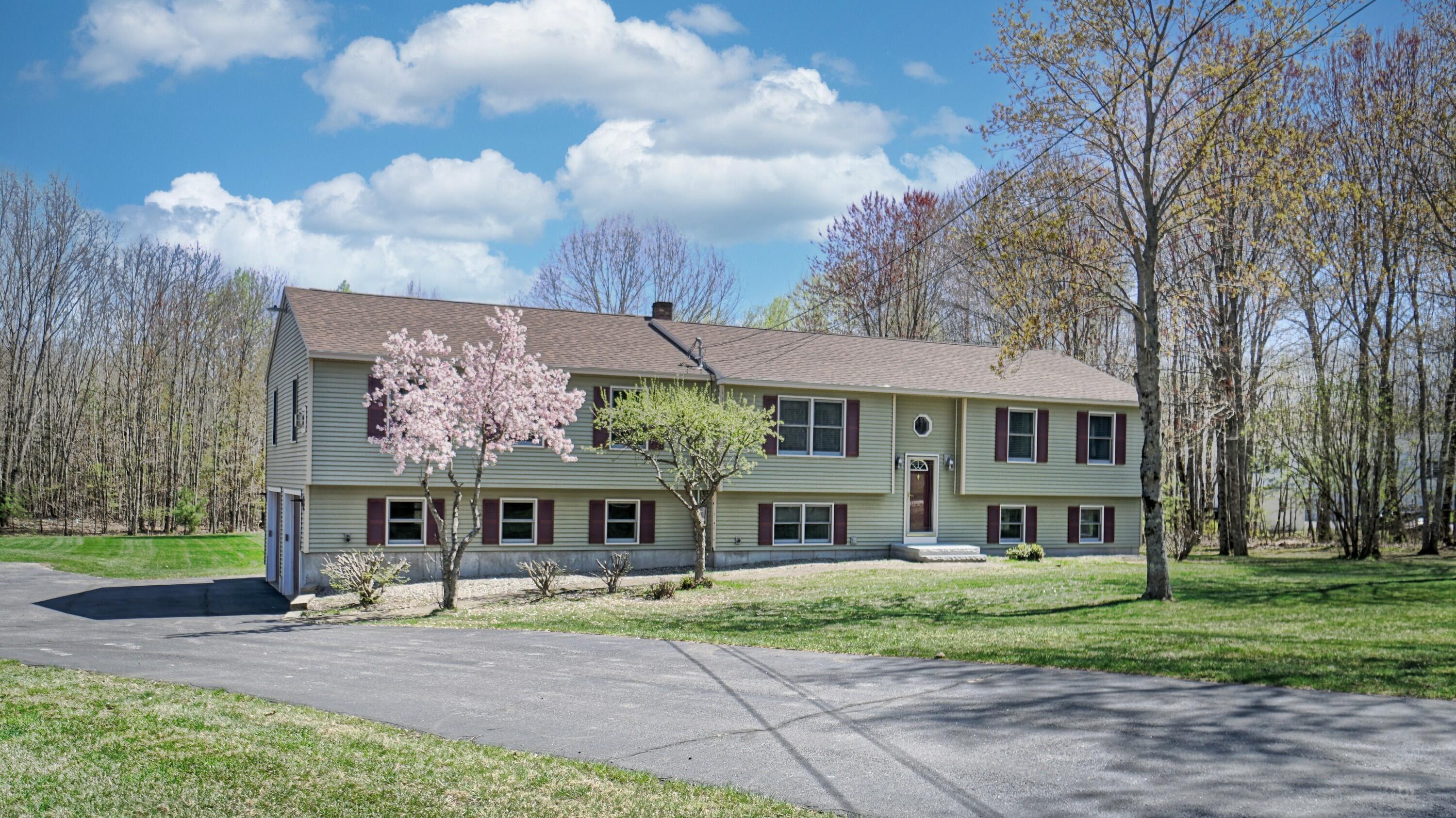 55 Fogg Road Buxton ME 04093