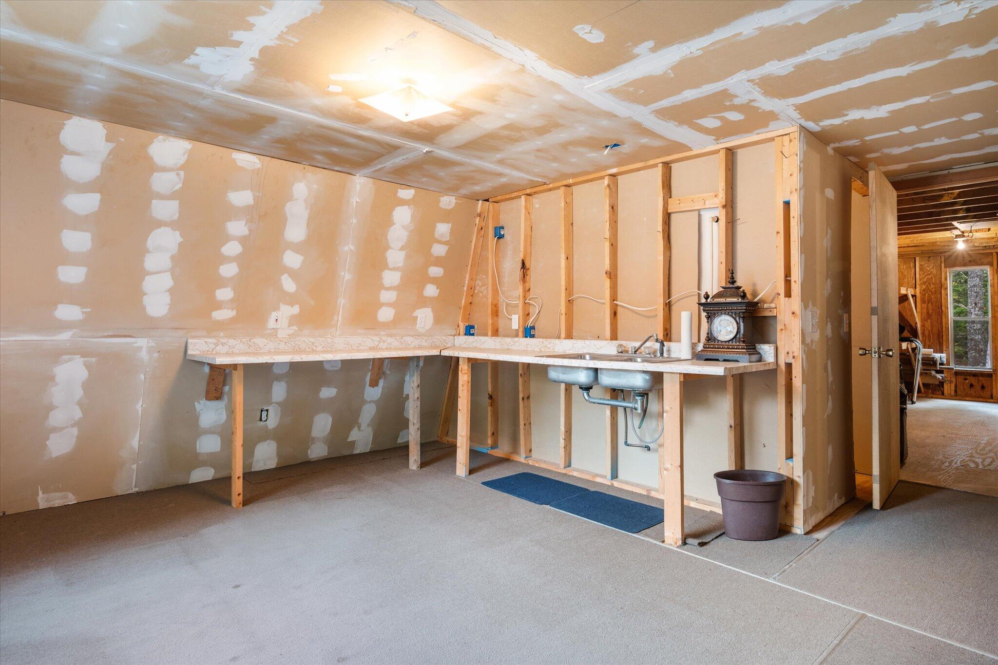 451 Levenseller Road Holden ME 04429