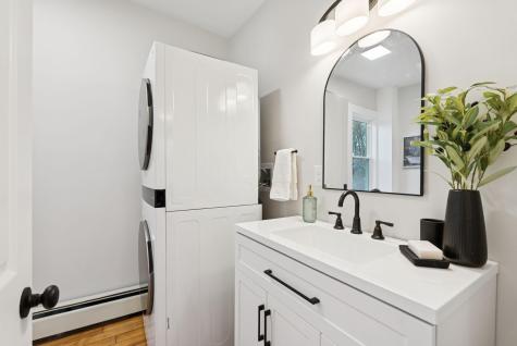 24 Hill Street Saco ME 04072