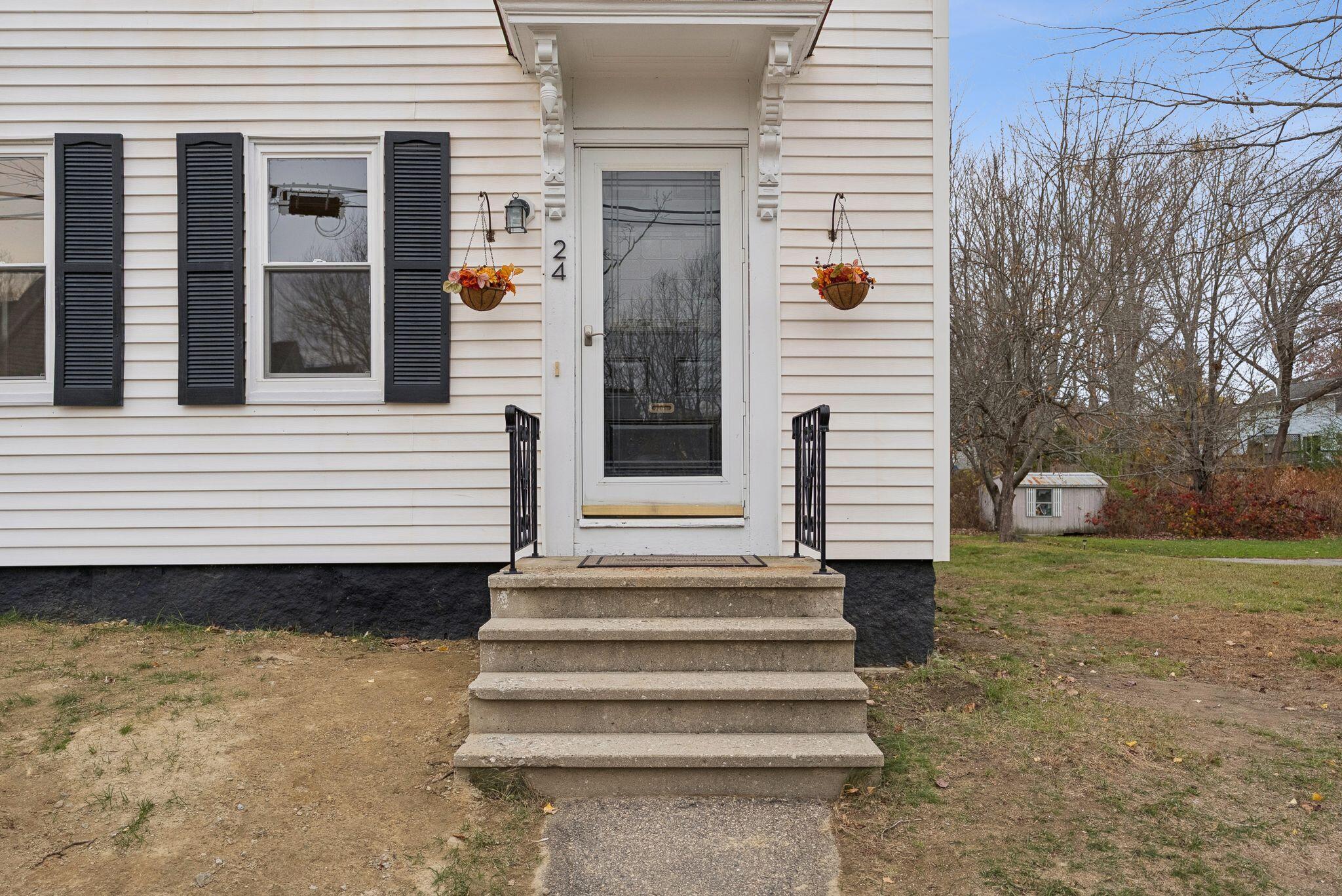 24 Hill Street Saco ME 04072