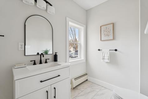 24 Hill Street Saco ME 04072