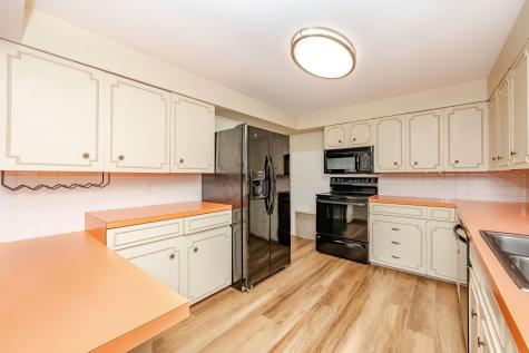 2 Oak Forest Street Sanford ME 04073