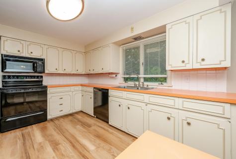 2 Oak Forest Street Sanford ME 04073