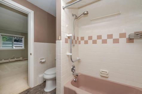 2 Oak Forest Street Sanford ME 04073