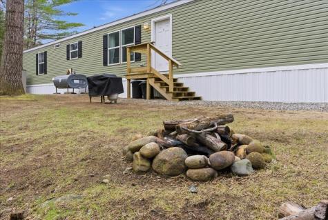 15 Blue Rock Road Monmouth ME 04259