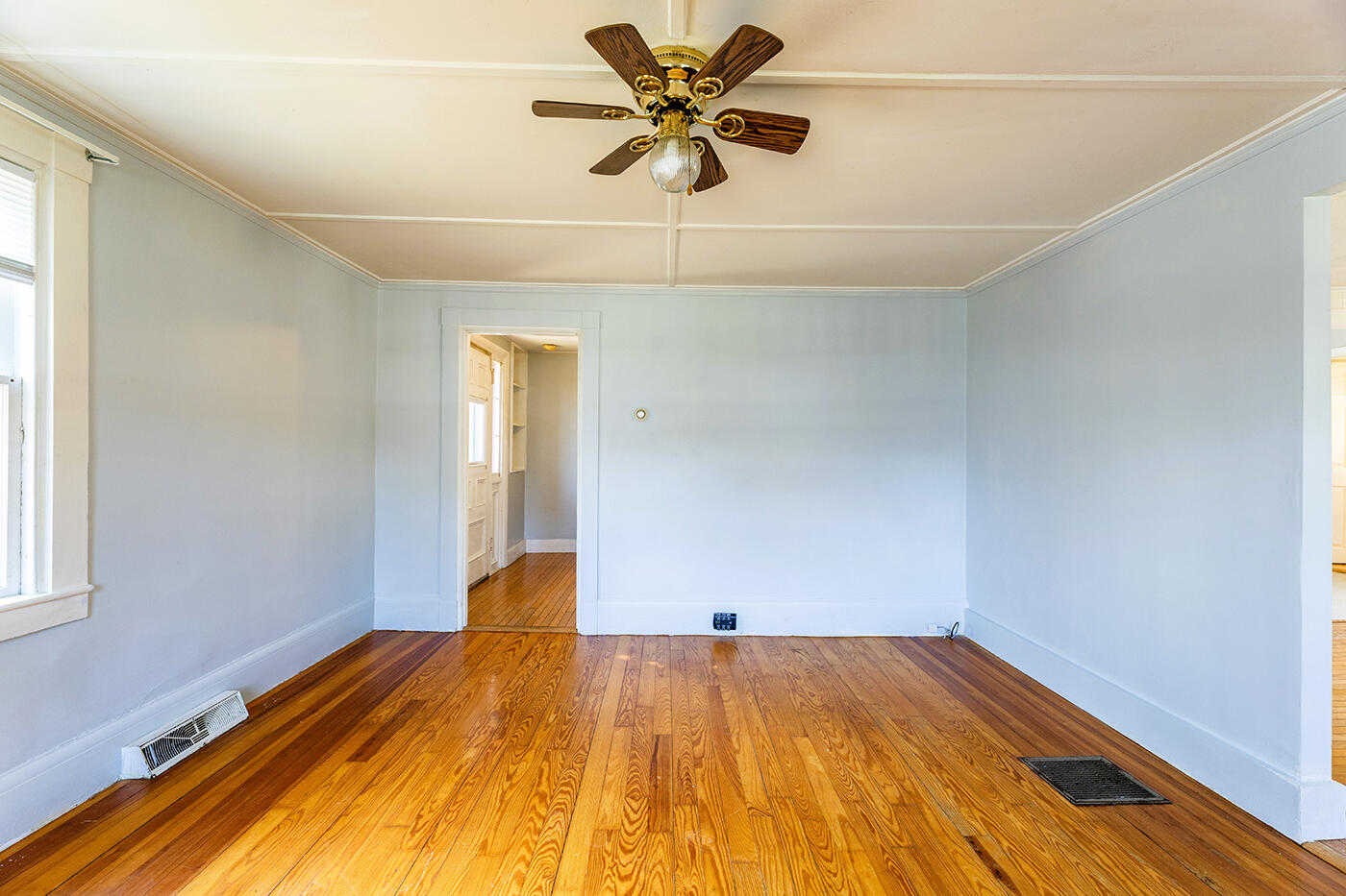 33 James Street Rockland ME 04841