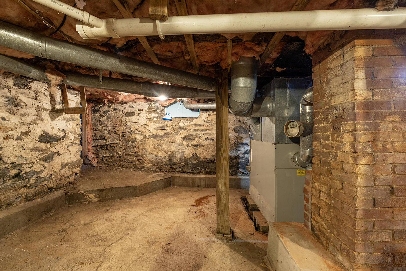 33 James Street Rockland ME 04841