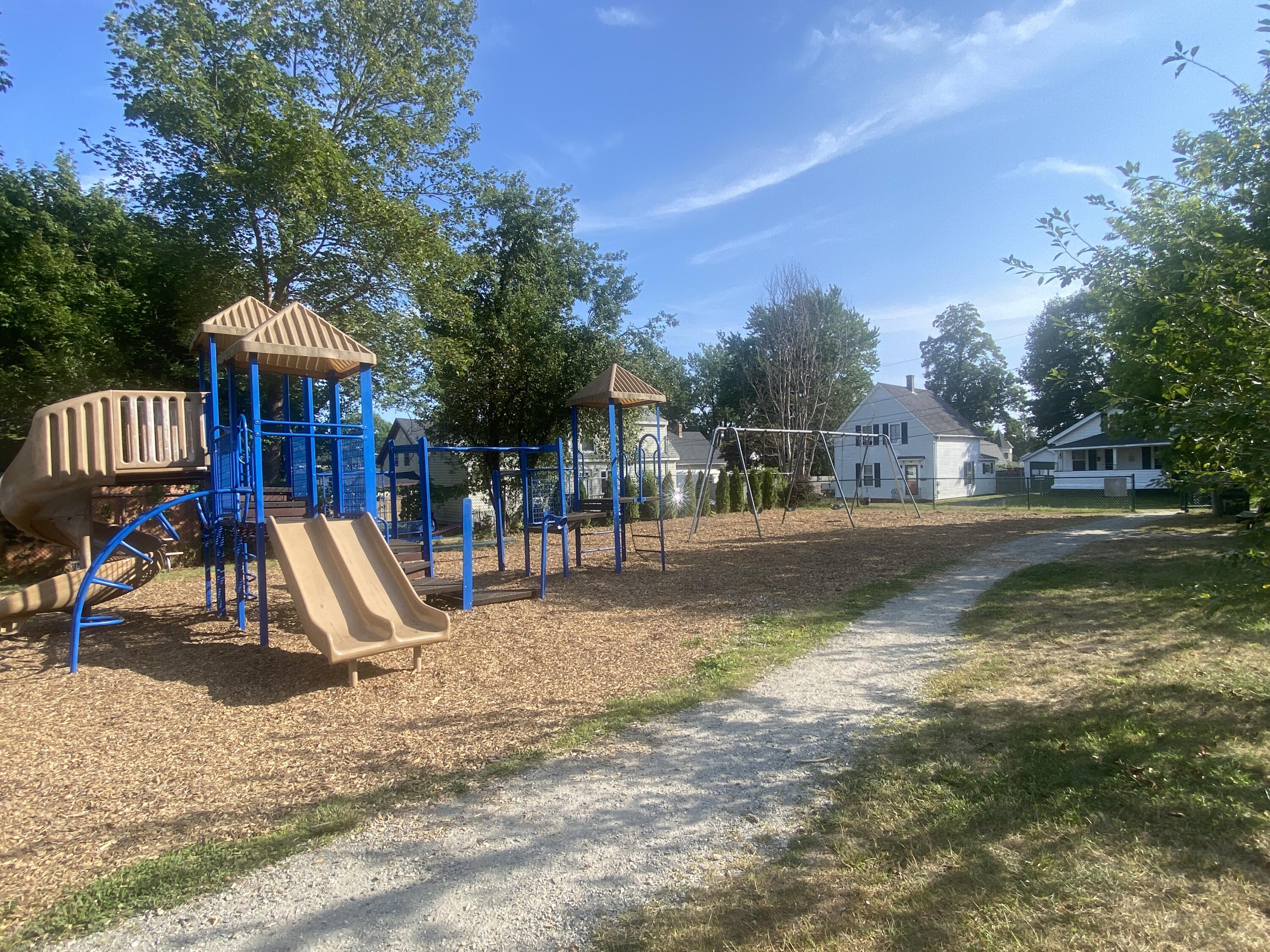 33 James Street Rockland ME 04841