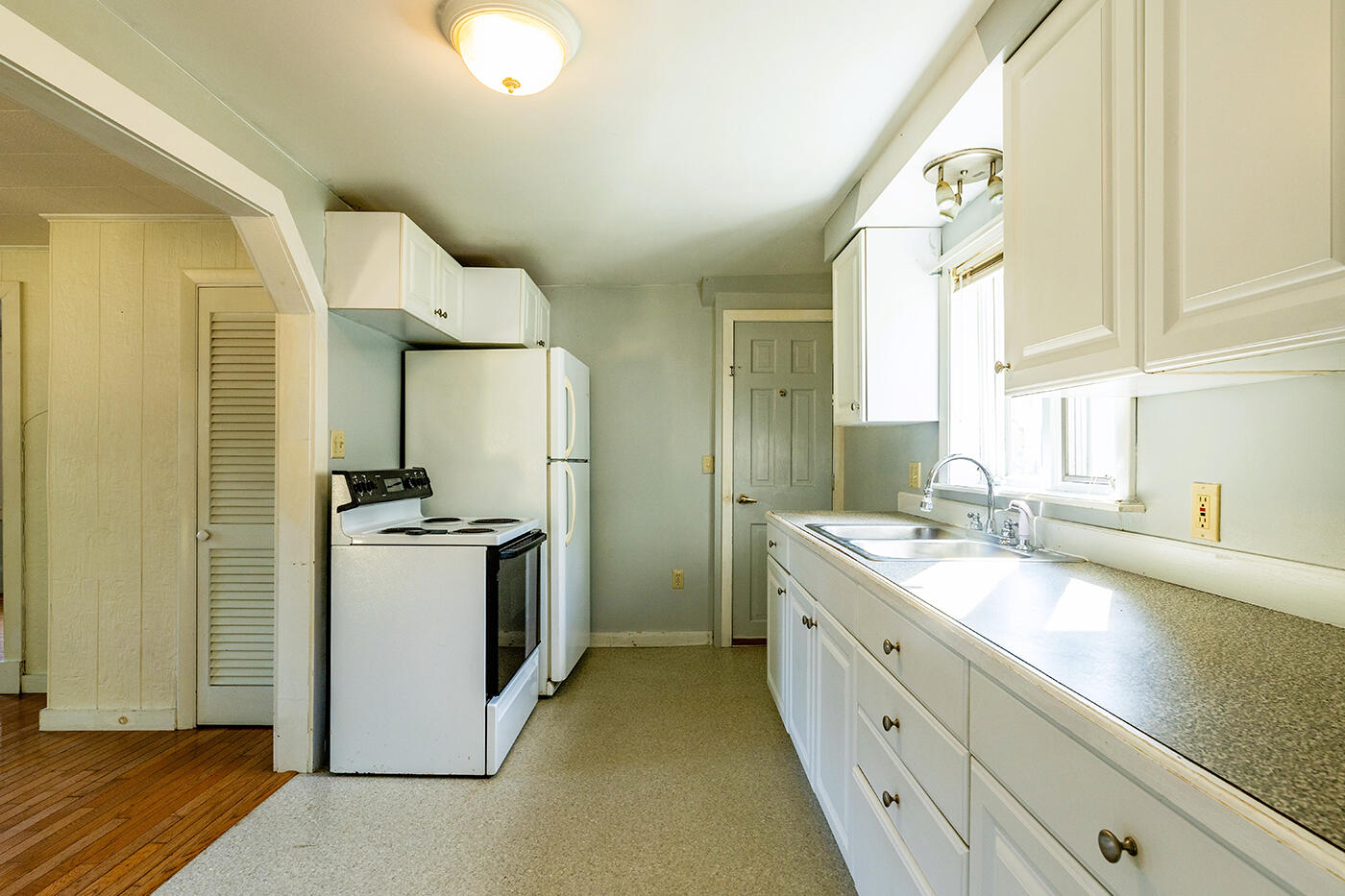 33 James Street Rockland ME 04841