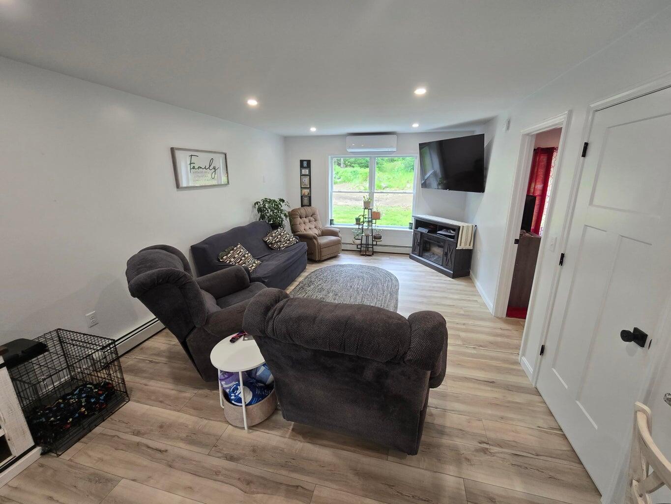 1083 North Road Newburgh ME 04444