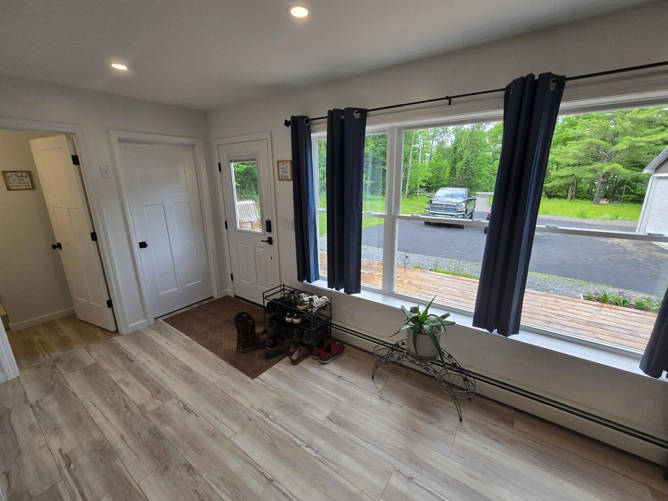 1083 North Road Newburgh ME 04444