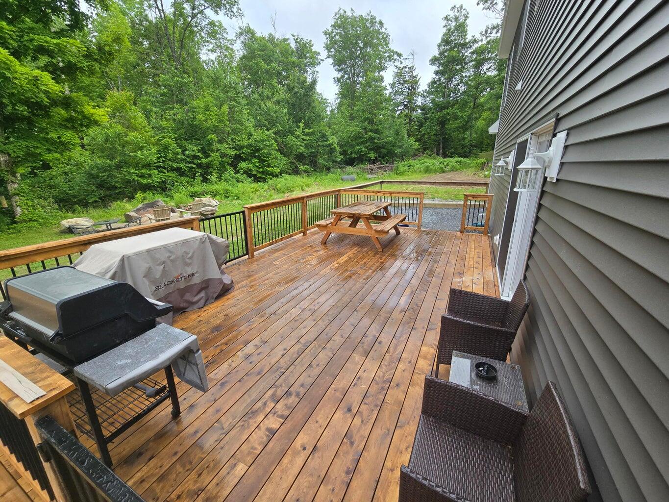 1083 North Road Newburgh ME 04444