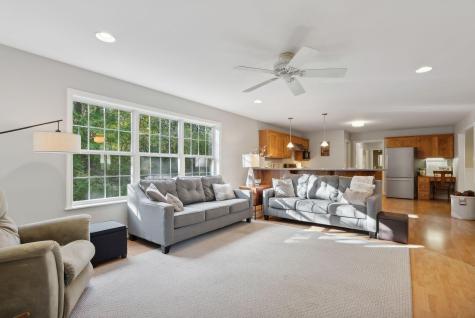 8 Infiniti Way Auburn ME 04210