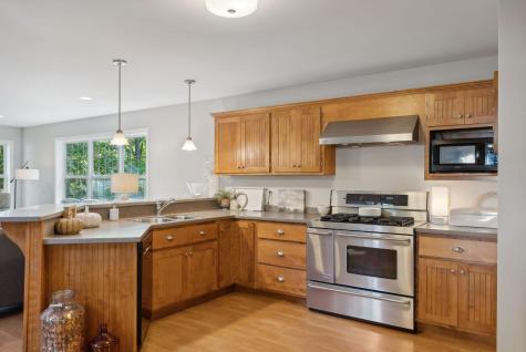 8 Infiniti Way Auburn ME 04210