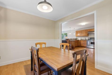 8 Infiniti Way Auburn ME 04210