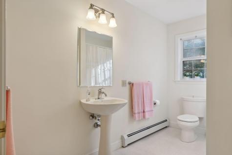 8 Infiniti Way Auburn ME 04210