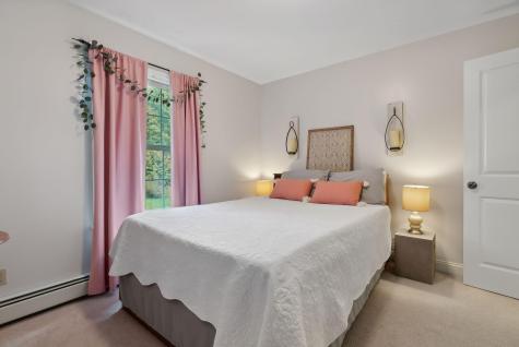 8 Infiniti Way Auburn ME 04210