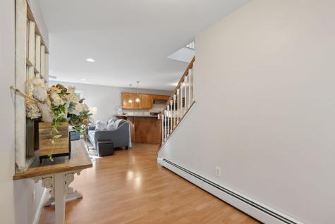 8 Infiniti Way Auburn ME 04210