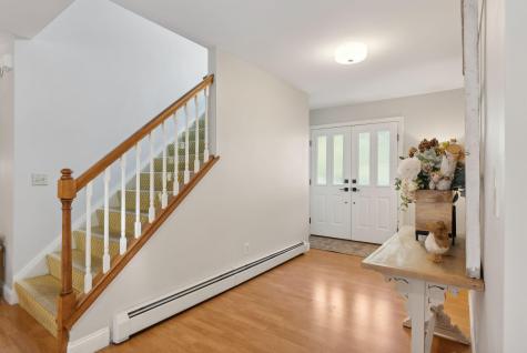 8 Infiniti Way Auburn ME 04210