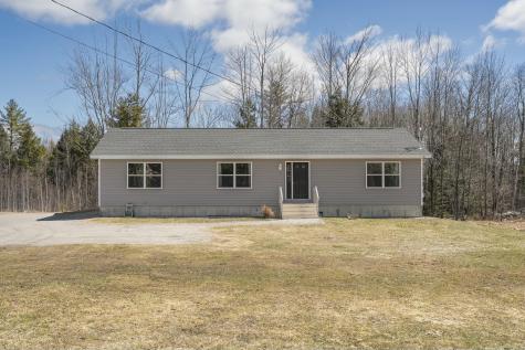 2 Warren Road Monmouth ME 04259