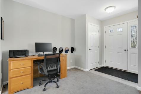 2 Warren Road Monmouth ME 04259