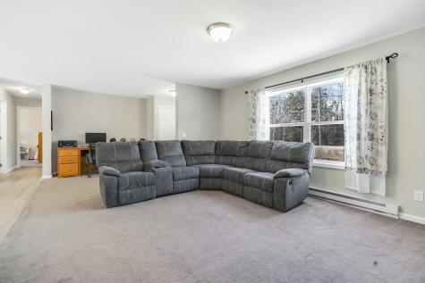 2 Warren Road Monmouth ME 04259