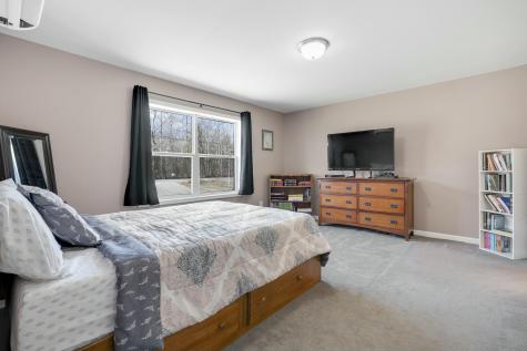 2 Warren Road Monmouth ME 04259