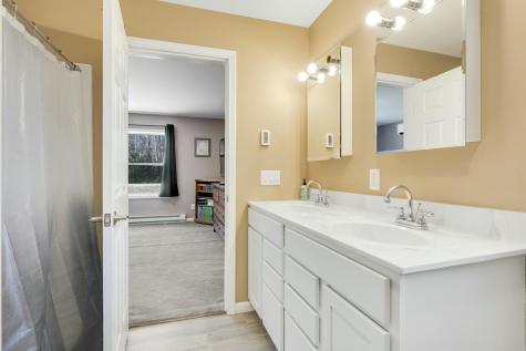 2 Warren Road Monmouth ME 04259