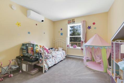 2 Warren Road Monmouth ME 04259