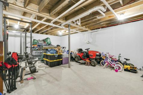 2 Warren Road Monmouth ME 04259