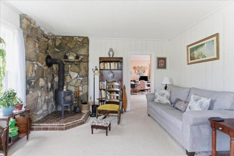 11 Elmwood Road Auburn ME 04210