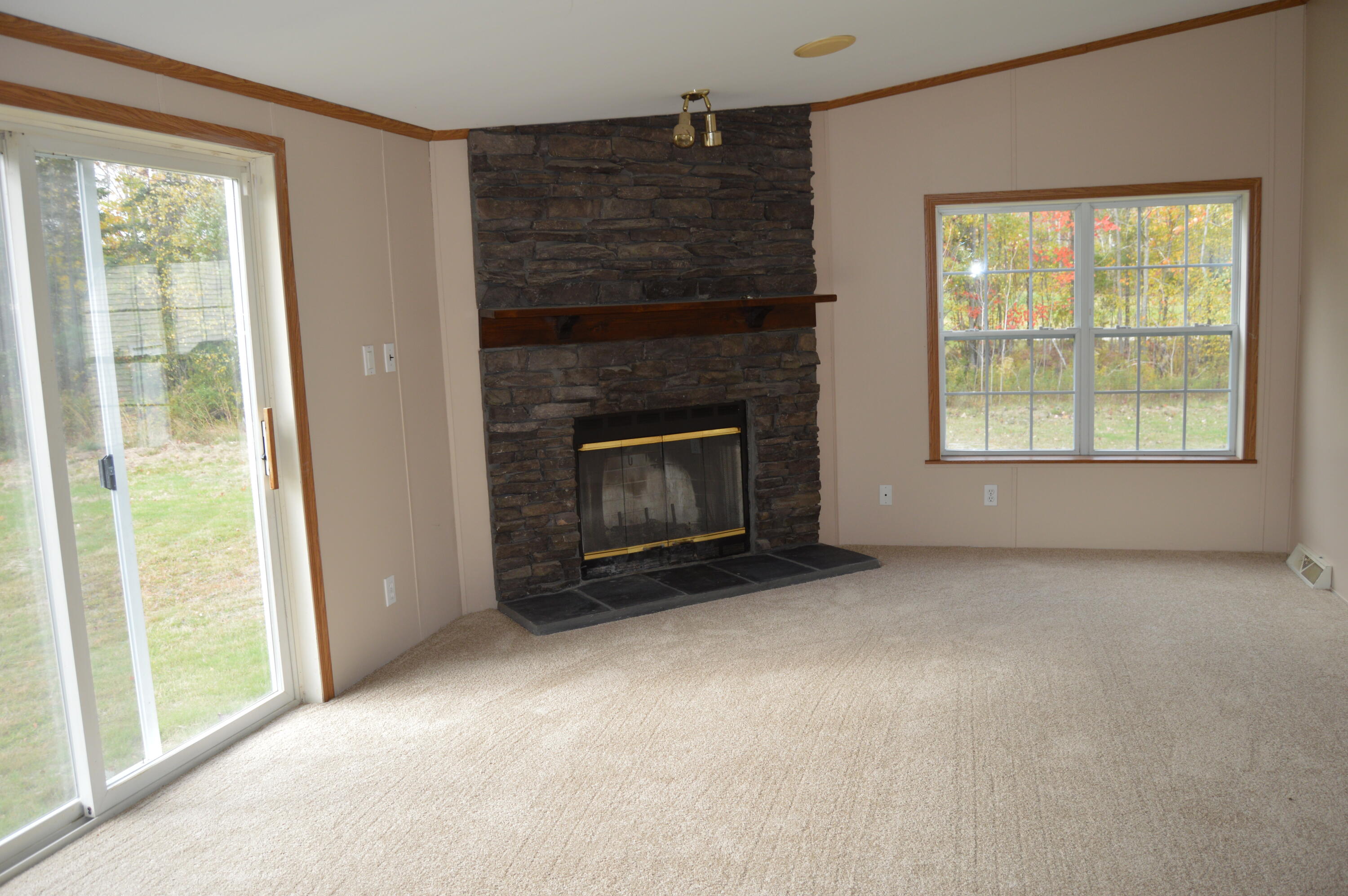 21 Stonewall Drive Livermore ME 04253