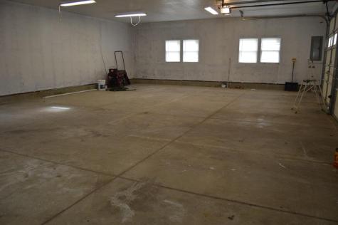 21 Stonewall Drive Livermore ME 04253