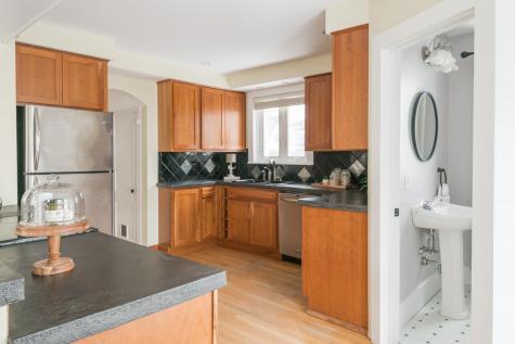 28 Fleetwood Street Portland ME 04102